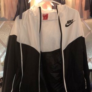 Women’s Nike Wind Breaker